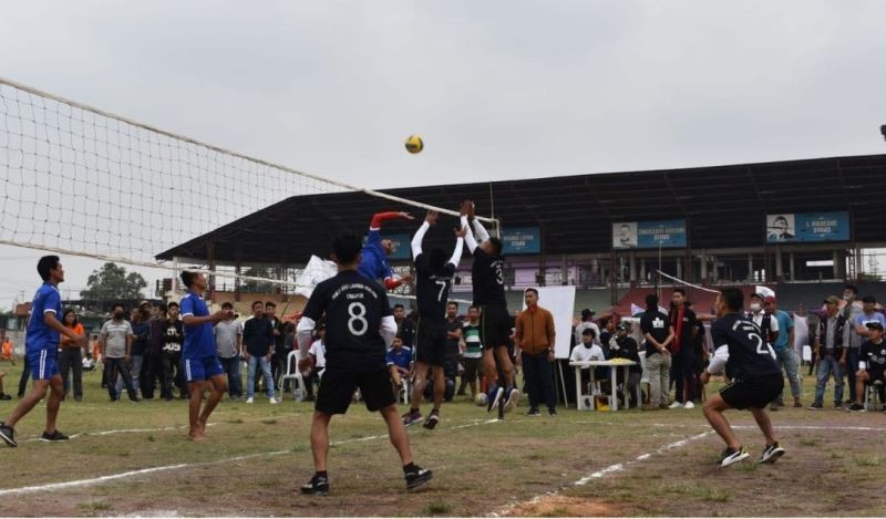 Players in action at the ongoing The 1st Phom Monyu Volleyball Trophy at DDSC Stadium, Dimapur on March 31. (DIPR Photo)